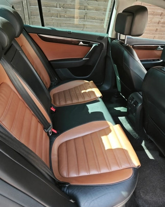 Volkswagen Passat cena 38999 przebieg: 260290, rok produkcji 2012 z Ustroń małe 106
